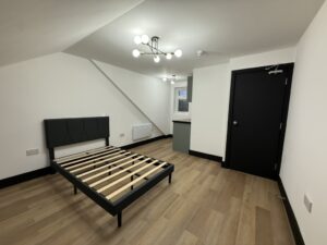 07FCAED0-C18D-4EC1-B612-21E564513E2C_1_105_c