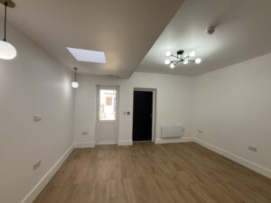 AA0CE51B-D76D-4F3A-AD81-269B84446A16_1_105_c